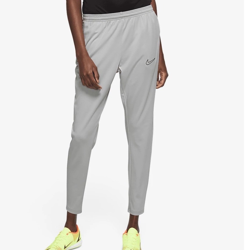 NIKE | NWT Women's Dri-FIT Grey Standard Fit Athletic Tapered Jogger Pants, S